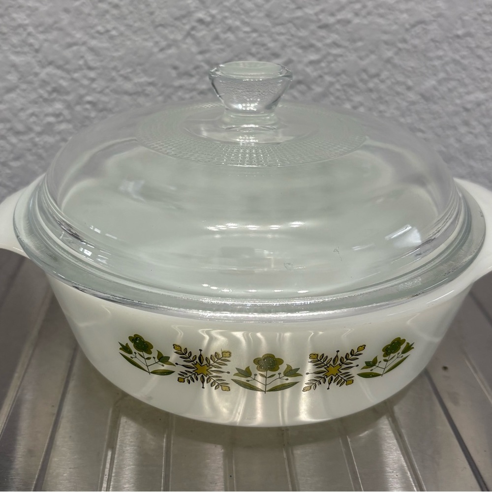MCM Vintage milk glass Anchor Hocking Fire King Casserole Dish